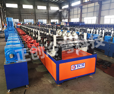 二波護欄板全自動冷彎成型機設(shè)備